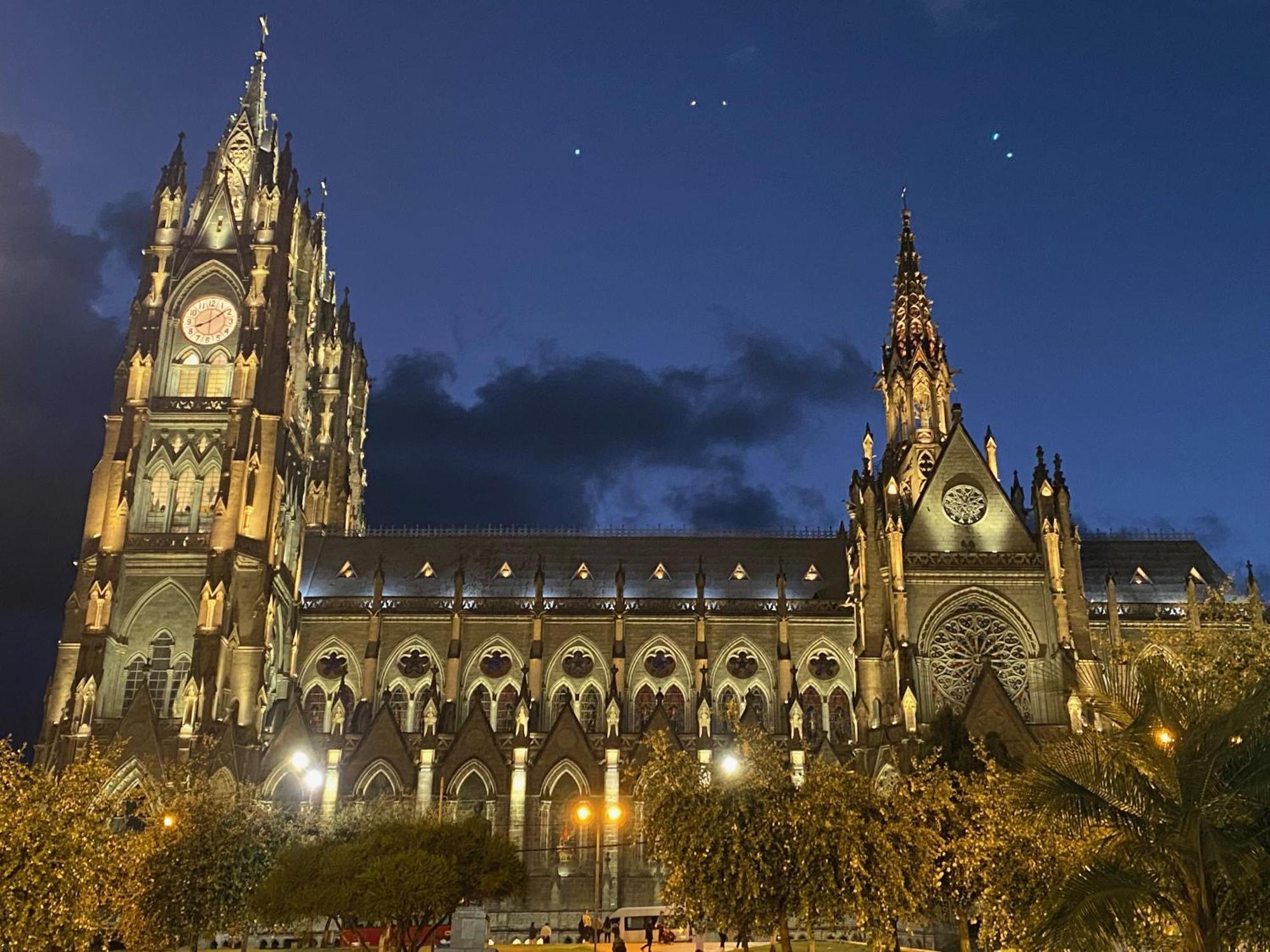 Great Location Quito Apartments エクステリア 写真